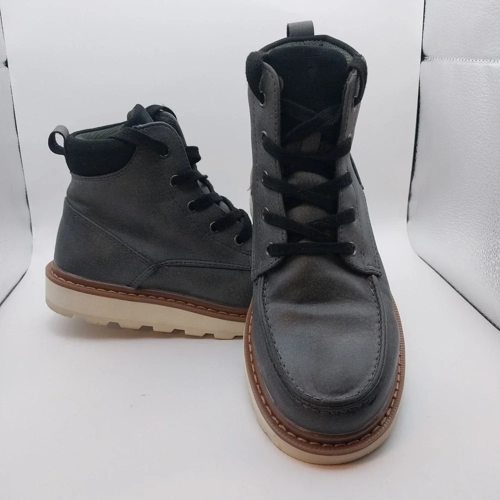 Deer Stags Julian JR Sturdy Boots Slate Gray Memory Foam Boy's Size 4M Lace Up